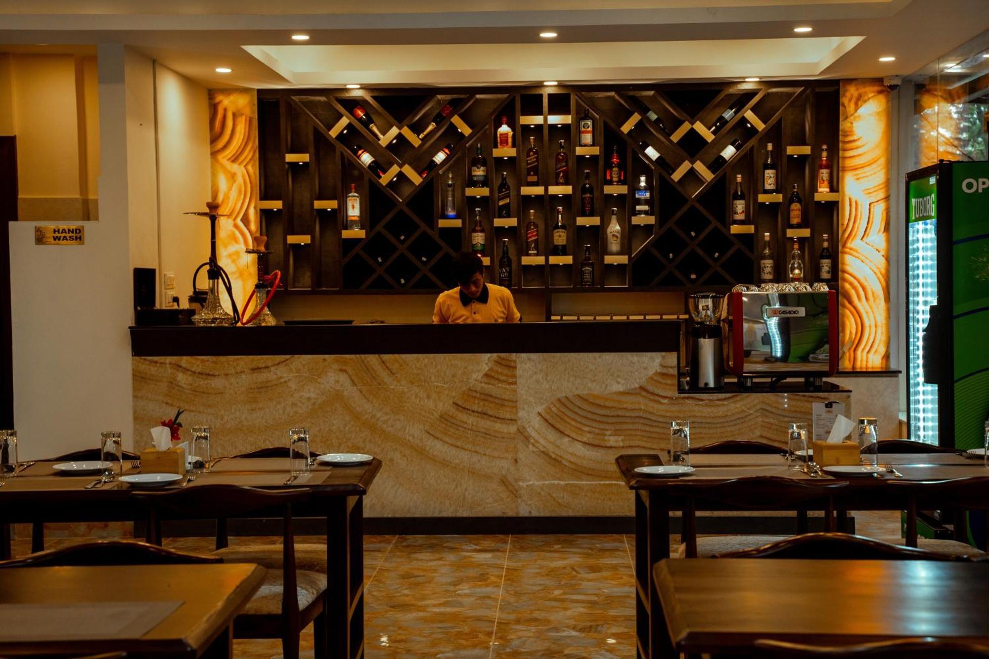 קטמנדו Hotel Black Diamond - Transit Point Inside Hotel מראה חיצוני תמונה