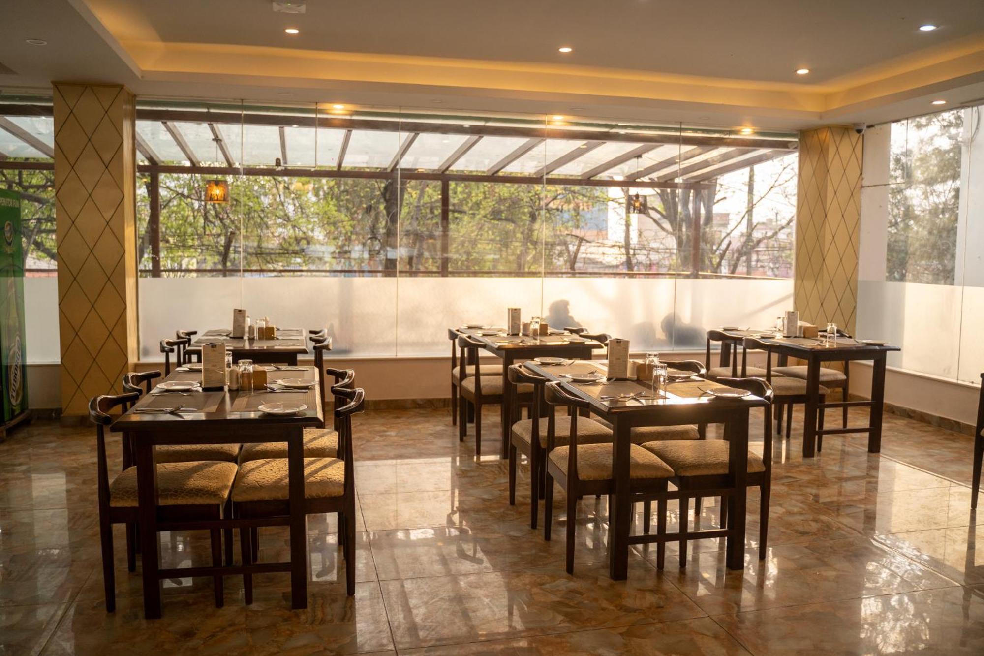 קטמנדו Hotel Black Diamond - Transit Point Inside Hotel מראה חיצוני תמונה