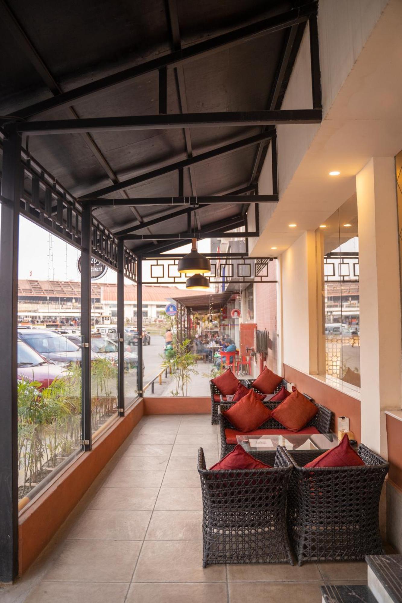 קטמנדו Hotel Black Diamond - Transit Point Inside Hotel מראה חיצוני תמונה